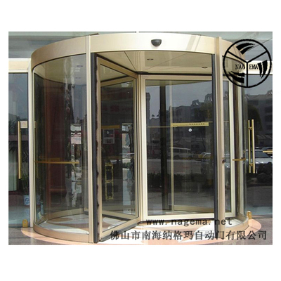 佛山納格瑪2018新款豪華旋轉(zhuǎn)門全國(guó)直銷 開(kāi)啟工業(yè)門新紀(jì)元